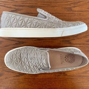 Vince Camuto Womens BILLENA Slip On Sneakers
